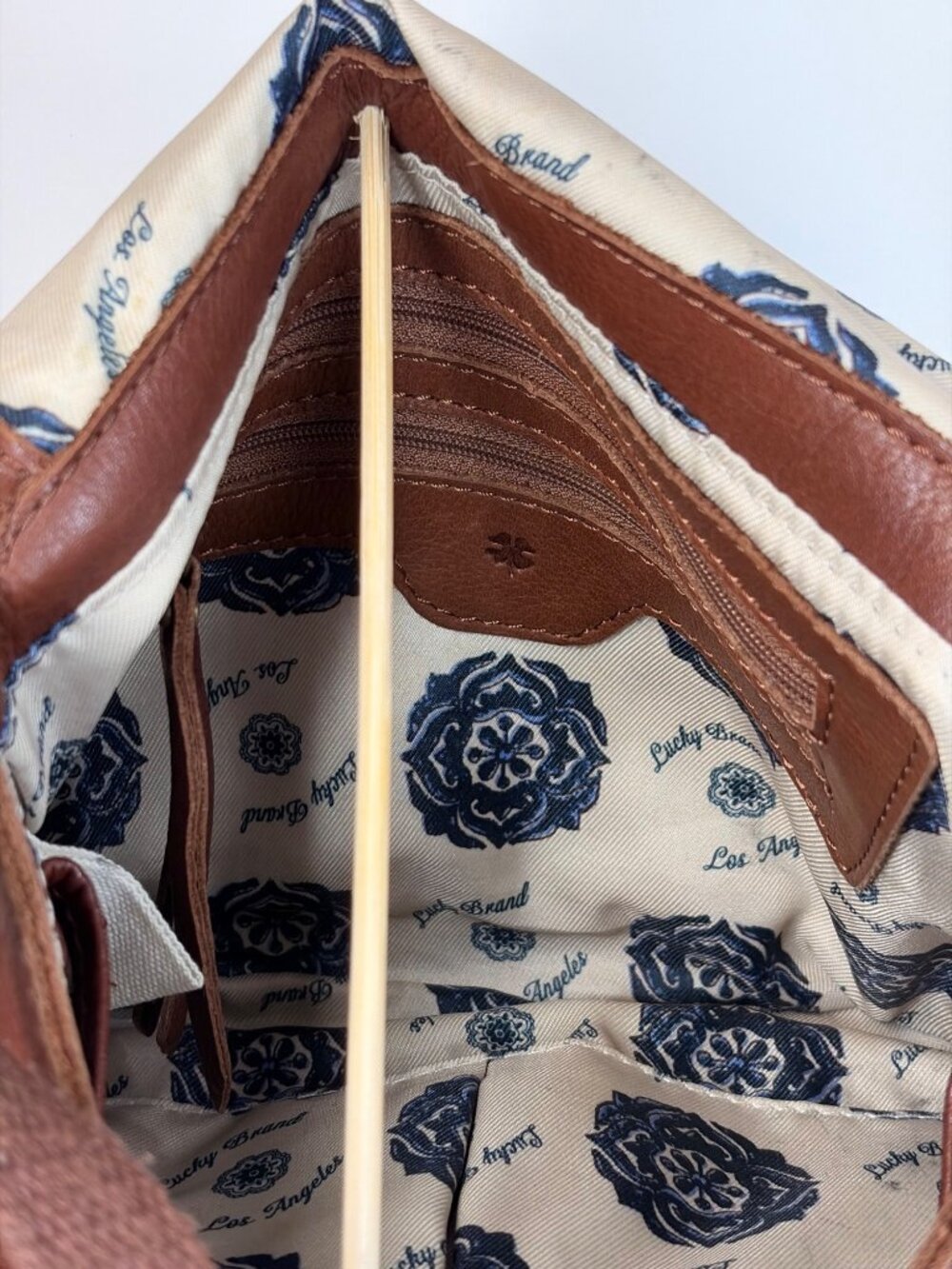 Vintage Lucky Brand Crossbody Shoulder Bag Italian Leather Whipstitch Brown - Picture 5 of 16